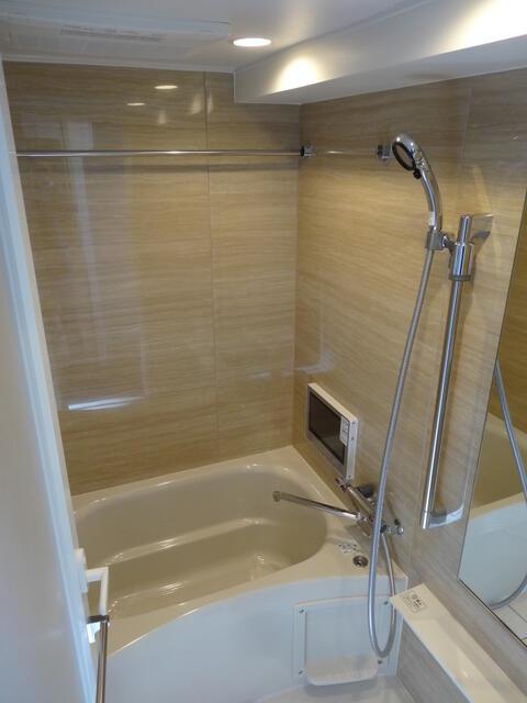 バス・シャワールーム　?