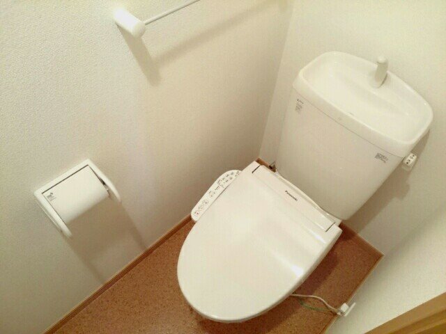 トイレ　ゆったりとした空間のトイレです