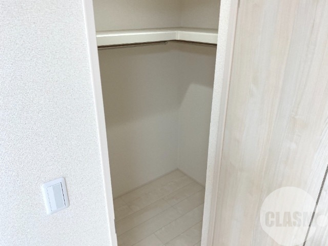 収納　ウォークインクローゼット