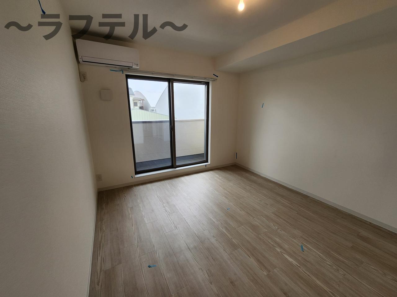 居室・リビング　同メーカー施工　別部屋イメージ写真