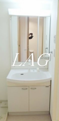 洗面設備　独立洗面台です。