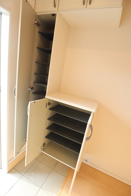 収納　参考写真（同物件別部屋）