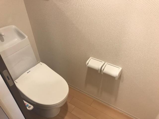 トイレ　トイレ