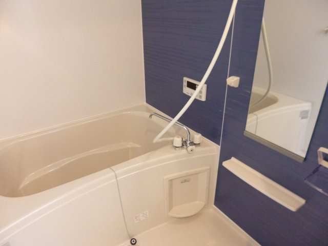 バス・シャワールーム　お風呂で日々の疲れを落としましょう