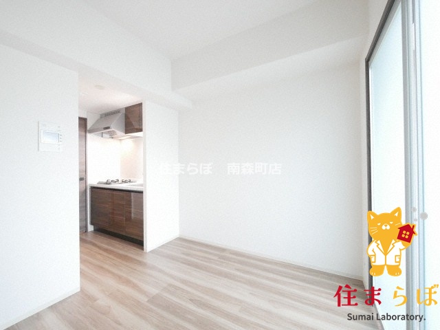 居室・リビング　「“合う暮らし”を、LINEで一緒に描こう。」