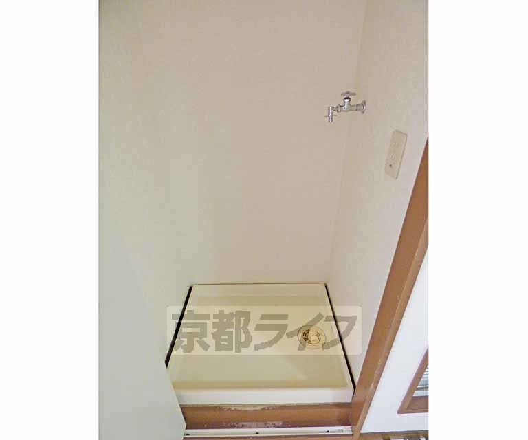 その他設備　室内洗濯機置きです。