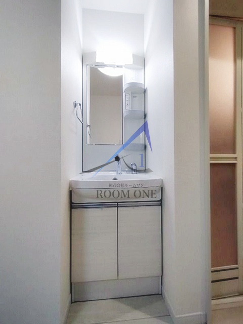 洗面設備　洗面台です。