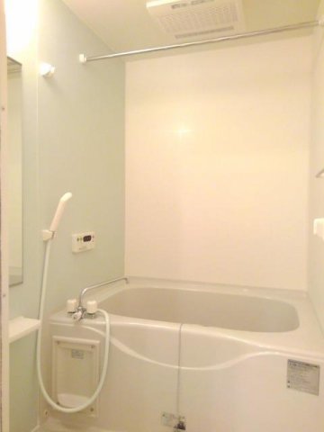 バス・シャワールーム　ゆったり過ごせるお風呂です