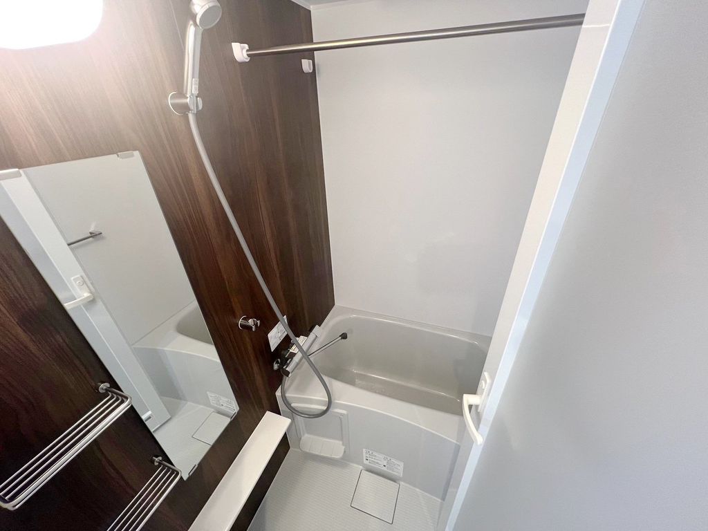 バス・シャワールーム　バス