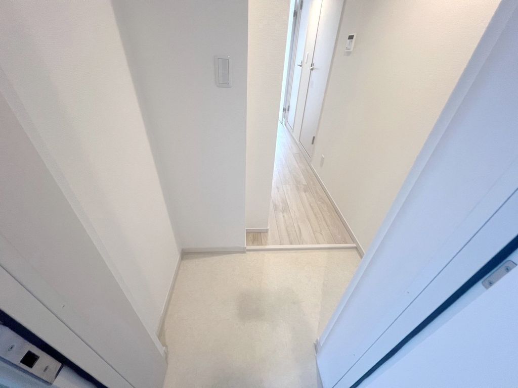 玄関　バルコニー