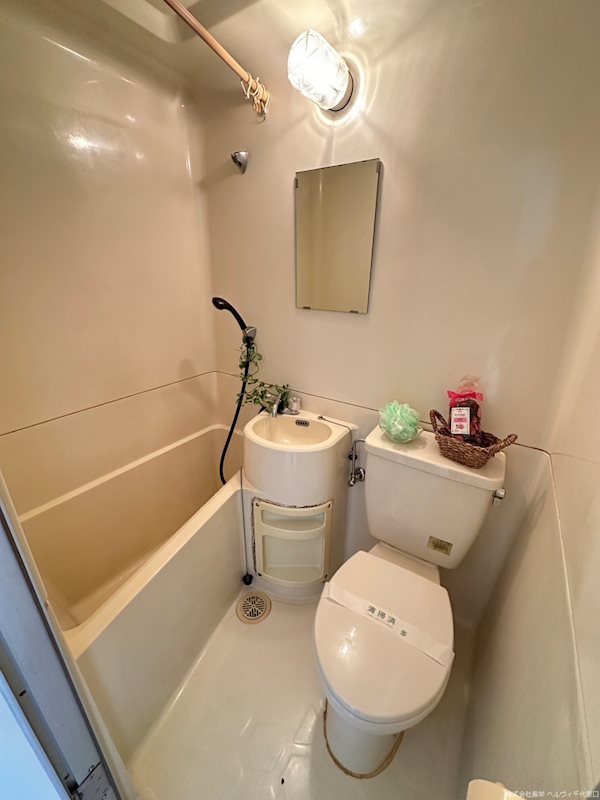 バス・シャワールーム　※反転タイプ・別号室の写真です★（実際のお部屋とは異なります