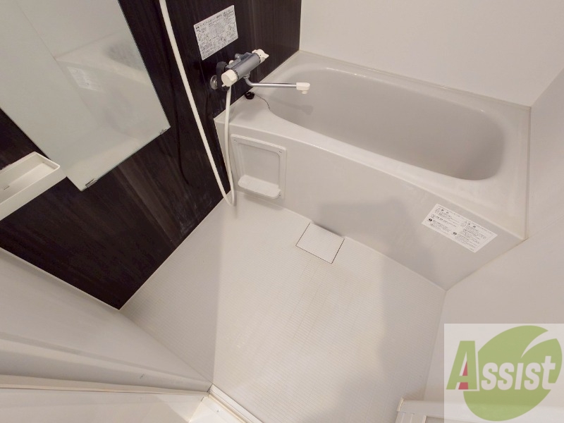 バス・シャワールーム　お風呂です。ゆっくりお風呂につかるのも体に良いですね～