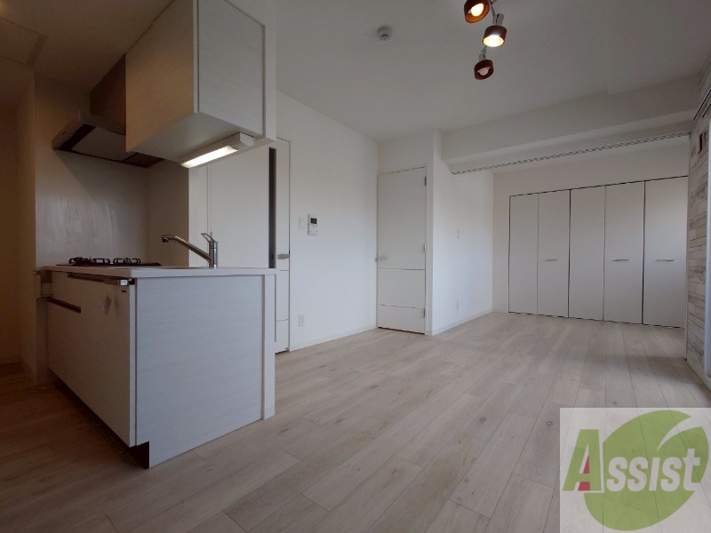 居室・リビング　広々としたリビングですね。使い勝手がよさそうですね！