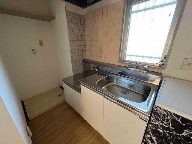 キッチン　キッチンに窓