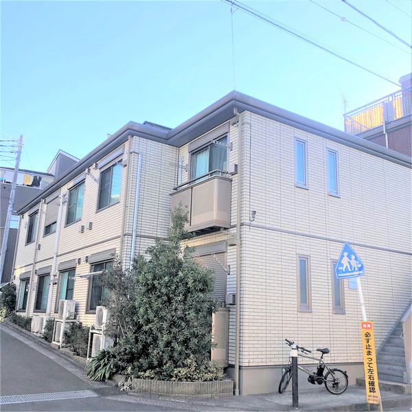 建物外観　２０１０年３月竣工です。