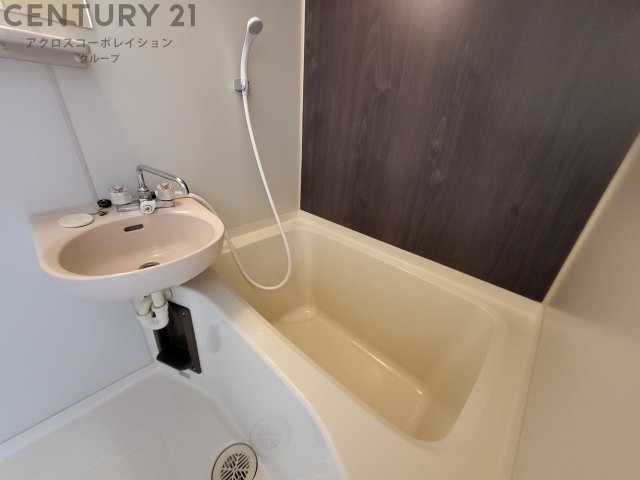 バス・シャワールーム　落ち着く空間のバスルーム♪