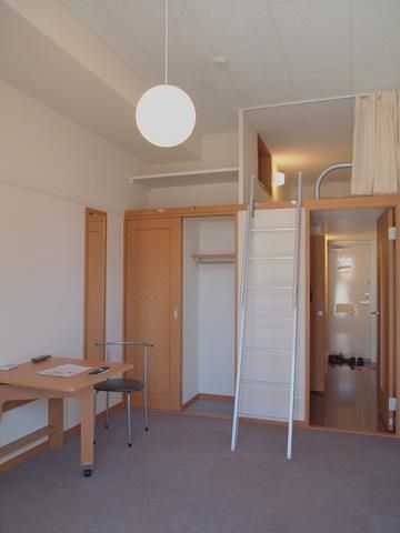 居室・リビング　★★家具付の居室★★