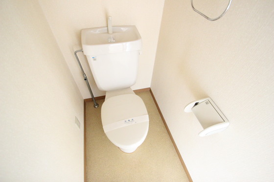 トイレ　※別号室の写真となります。