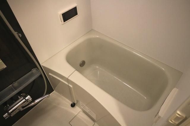 バス・シャワールーム　★ゆったりバスルーム★