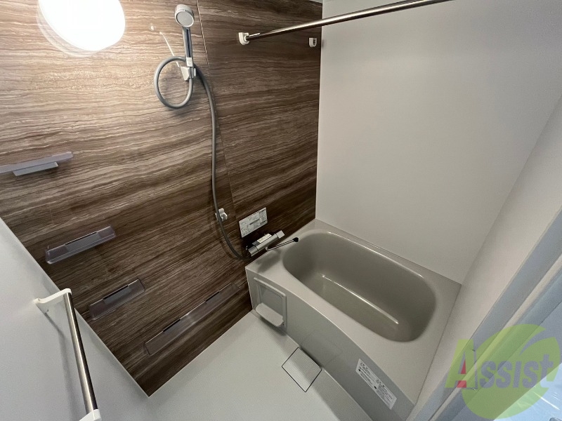 バス・シャワールーム　お風呂になります。一日の疲れを癒してくださいね。