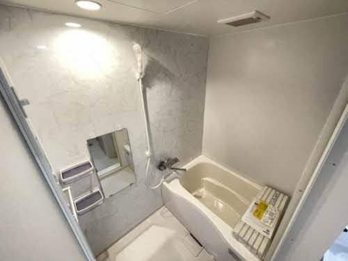 バス・シャワールーム　バス