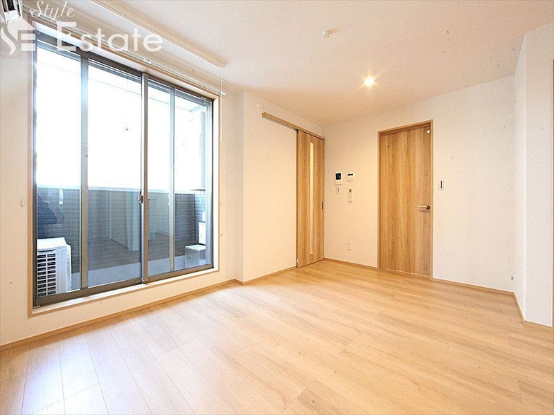 居室・リビング　同仕様写真