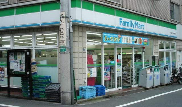 コンビニ　ファミリーマート亀沢一丁目店（コンビニ）まで80m