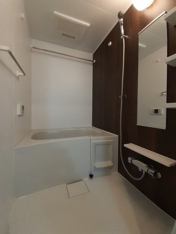 バス・シャワールーム　お風呂で日々の疲れを落としましょう