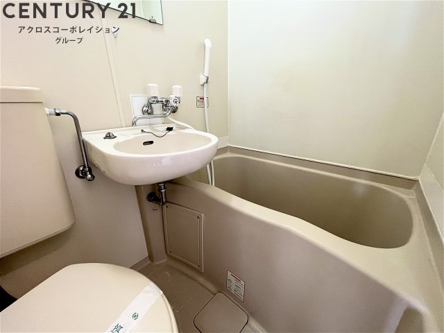 バス・シャワールーム　シンプルなユニットバスです！