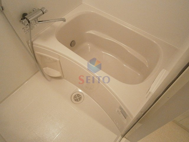 バス・シャワールーム　広々バス