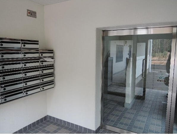 ロビー　落ち着いたロビーです