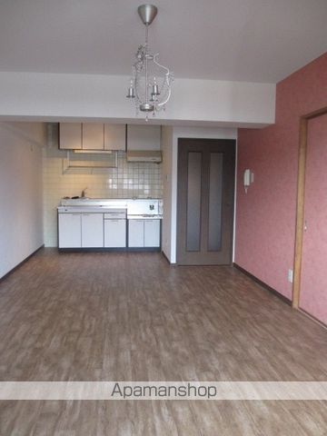 ＪＲ中央本線 多治見駅 徒歩9分 7階建 築34年の居間写真