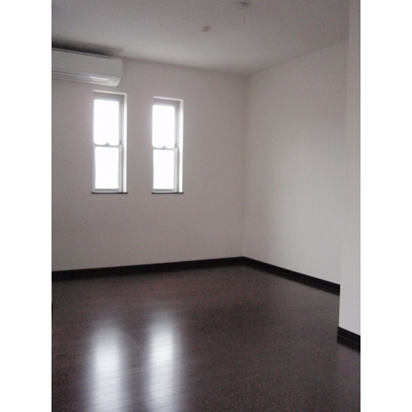 その他部屋・スペース　ウォークインクローゼットがございます