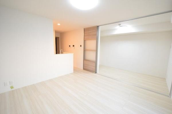 居室・リビング　※同物件内の別のお部屋の室内写真