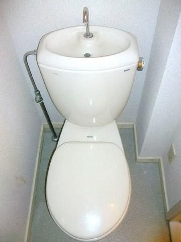 トイレ　清潔感あるトイレ