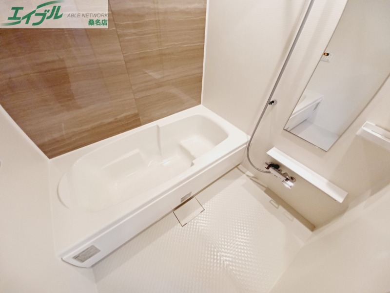 バス・シャワールーム　同型参考写真です