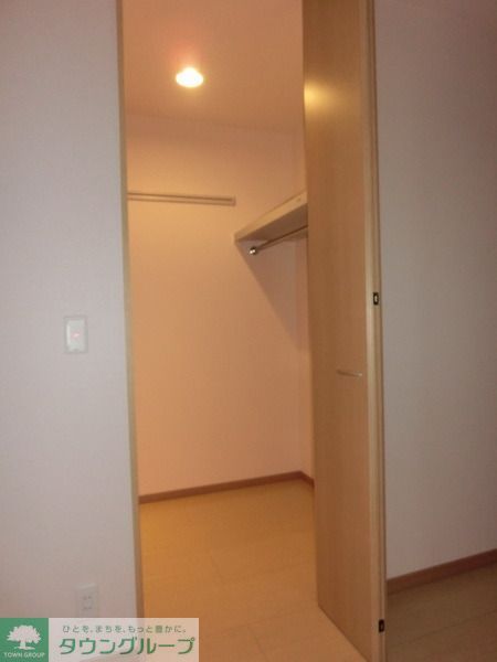 収納　ウォークインクローゼット