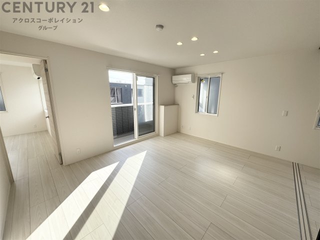 居室・リビング　15.9帖のLDKです♪