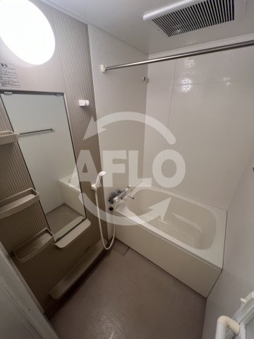 バス・シャワールーム　バウムハイム　浴室