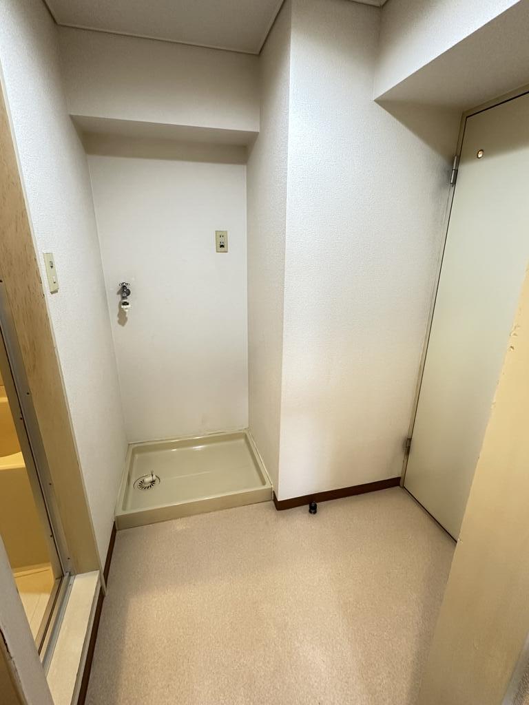 洗面設備　洗濯機置場