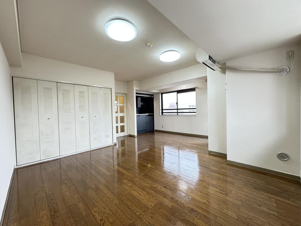 居室・リビング　明るいお部屋です