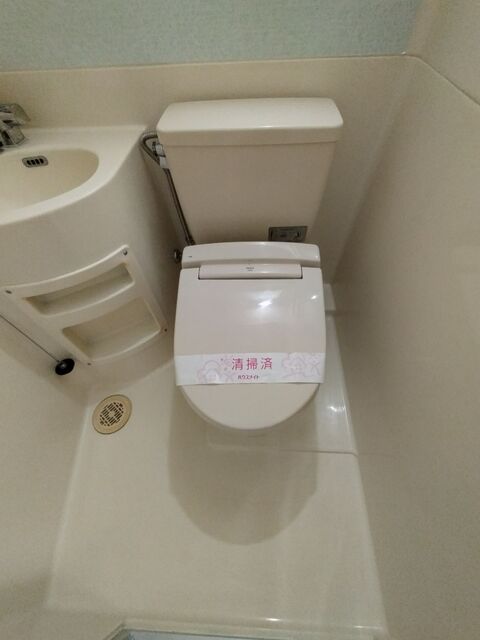 その他部屋・スペース　室内物干し＆エアコンがある素敵な洋室