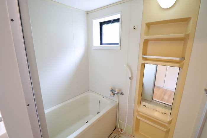 バス・シャワールーム　浴室（追い焚き機能付き）