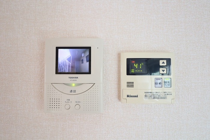 セキュリティ　モニタ付きインターホン