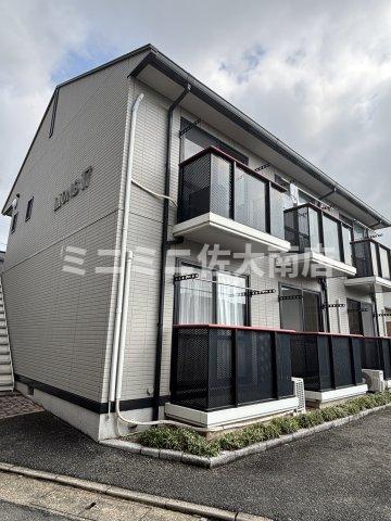 建物外観　駐車場1台無料の物件です。即ご内覧可能です。