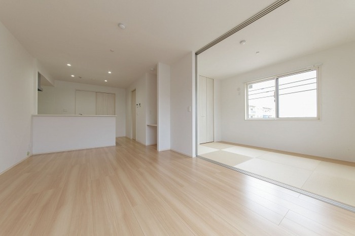 居室・リビング　ゆったり過ごせる居間です