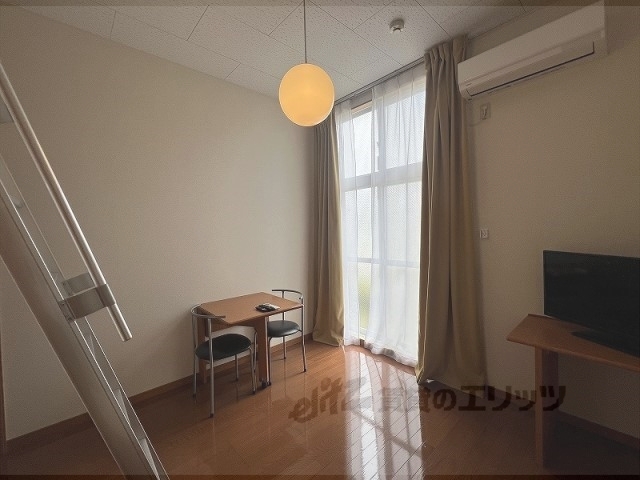 居室・リビング　洋室