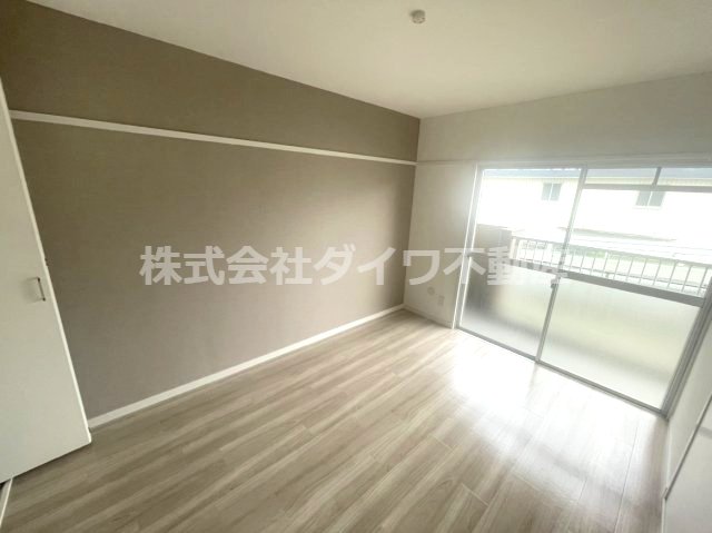 その他部屋・スペース　南側洋室