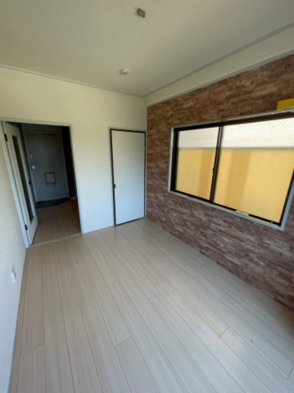 居室・リビング　※別部屋の写真です