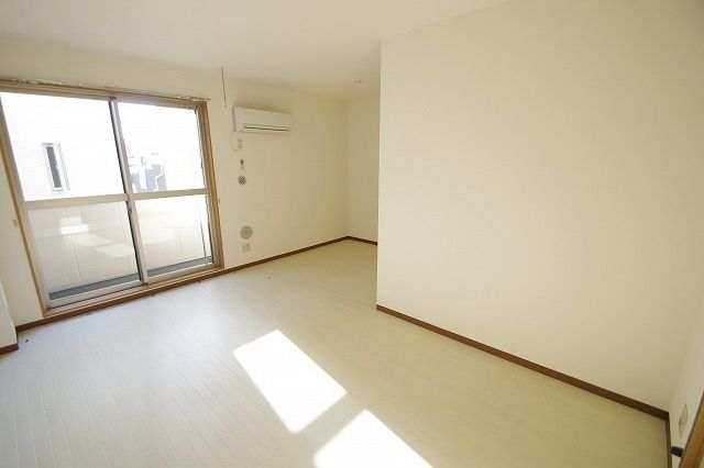 居室・リビング　★日当たり良好★